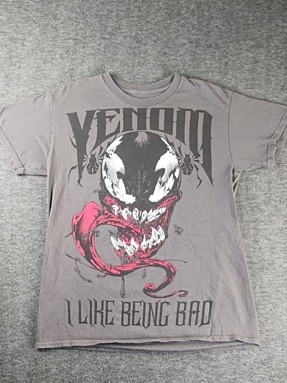 Venom Graphic Tee - Gray with Red Accent